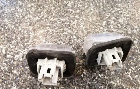 Mazda CX-5 II Number plate light
