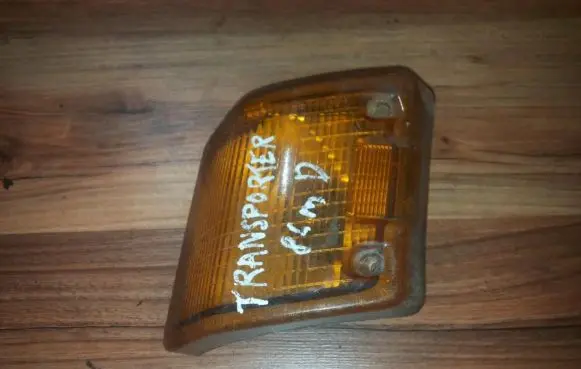 Volkswagen Transporter - Caravelle T3 Front indicator light