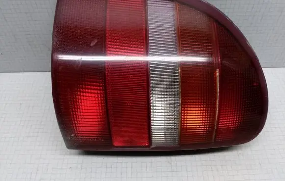 Ford Mondeo MK II Rear/tail lights 93BG13N004