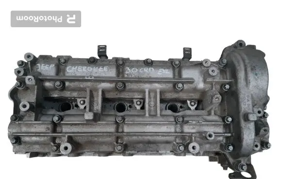 Jeep Grand Cherokee (WK) Engine head A6420106720 A6420101230 A6420163901