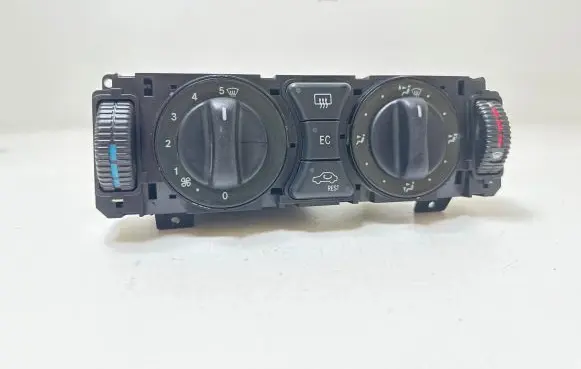 Mercedes-Benz E W210 Climate control unit 2108302885 9140010317 0394135