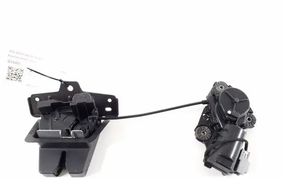 Volvo XC60 Loading door lock 32149889