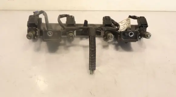 Fuel main line pipe