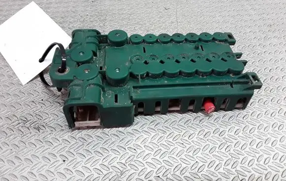 BMW X5 E53 Charging relay 8387543