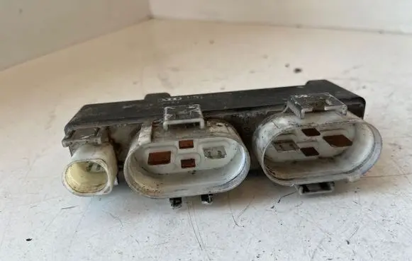 Volkswagen Sharan Coolant fan relay 701919506A