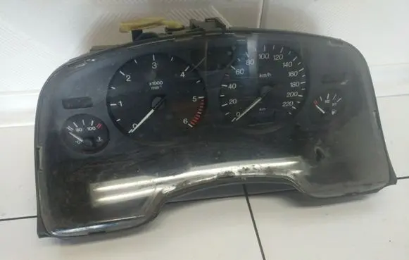 Opel Zafira A Speedometer (instrument cluster) 09228757