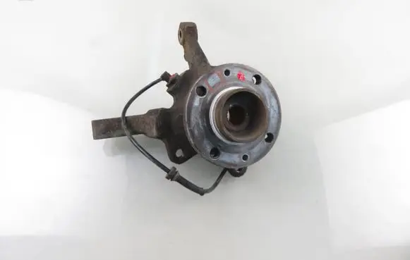 Renault Kangoo I Front wheel hub spindle knuckle