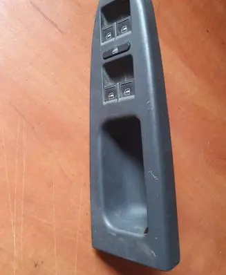 Volkswagen Touran II Front door window switch trim 1T1867371H