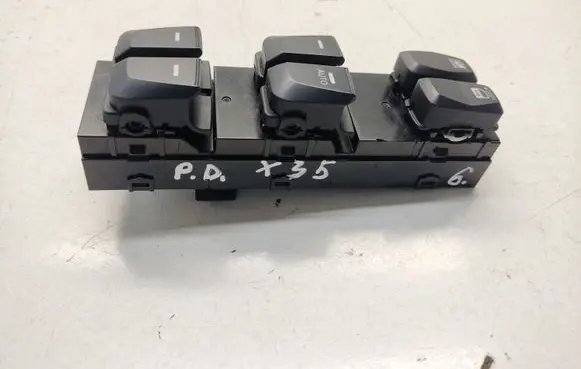 Hyundai ix35 Electric window control switch 935702Y8109P 3834951310
