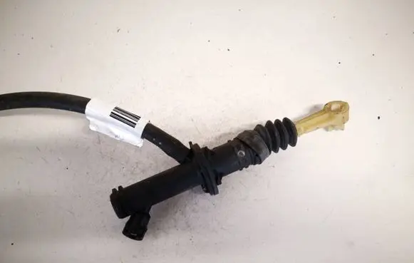 Renault Megane III Clutch master cylinder 306107195r