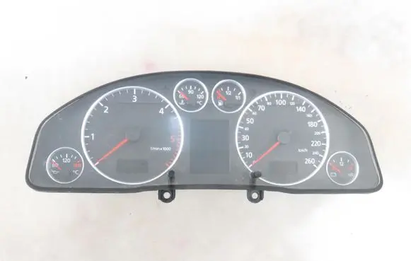 Audi A6 S6 C5 4B Speedometer (instrument cluster) 4B0920933G