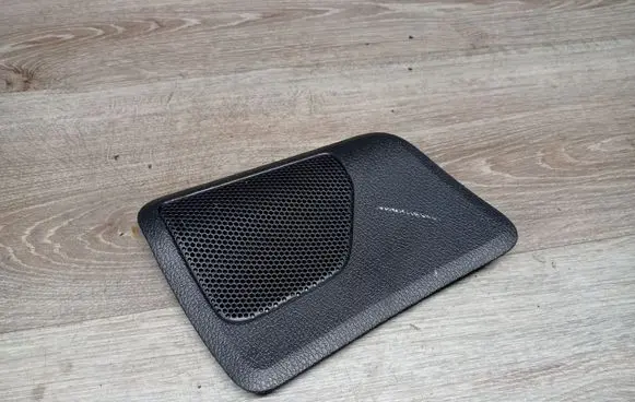 Volvo V70 Other trunk/boot trim element 1882