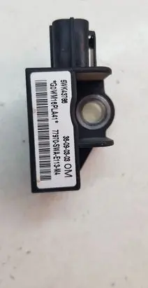 Honda CR-V Airbag deployment crash/impact sensor 5WK43786 77970SWAE113M4