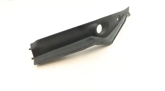 BMW X3 G01 Rear/tail light trim molding 7424600