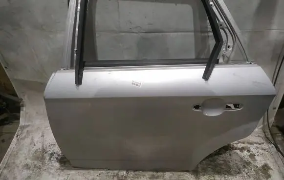 Ford Mondeo MK IV Rear door PILKOS