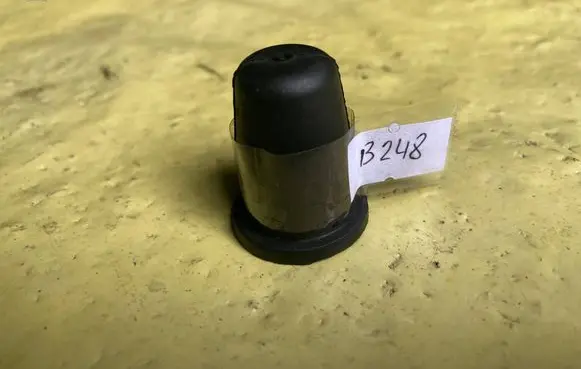 Mercedes-Benz B W245 Air filter box cover A6400940222