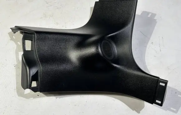 Jeep Grand Cherokee (D)pillar trim (top) 1gg61ttrmad