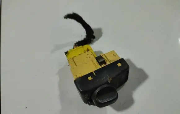 Other switches/knobs/shifts