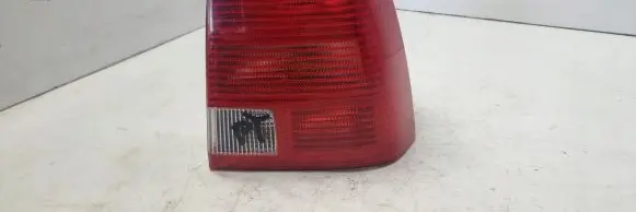 Volkswagen PASSAT B5 Rear/tail lights