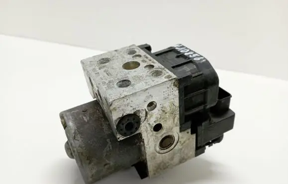 Audi A4 S4 B5 8D ABS Pump 8E0614111AB 0265216559 0273004281