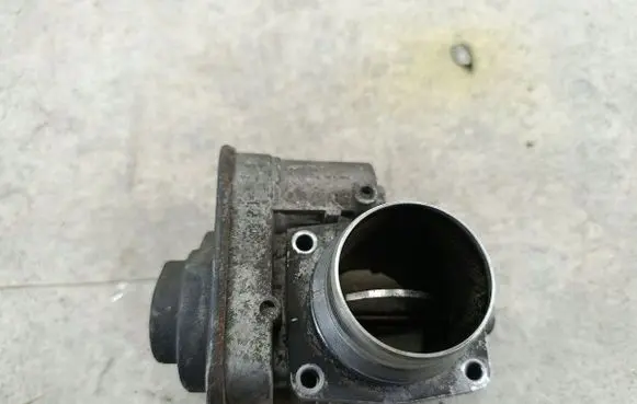 Opel Corsa D Throttle body valve 897376266PIERBURG