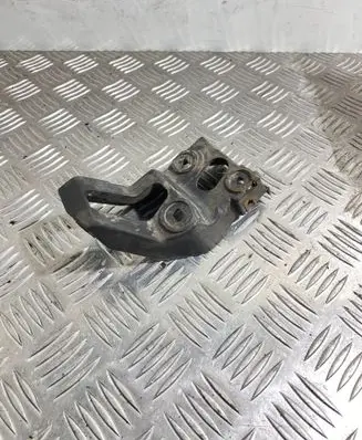 Audi A4 S4 B6 8E 8H Front bumper mounting bracket 8E0853922