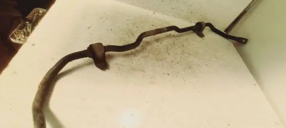 Front anti-roll bar/sway bar