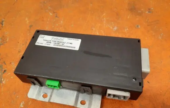 Ford Mondeo MK IV Fan control module 6G9N-14B192-AC