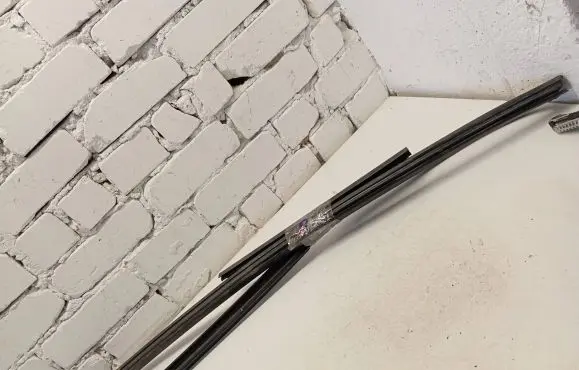 Ford Transit Rubber seal front coupe door 