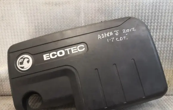 Opel Astra J Engine cover (trim) 55585990