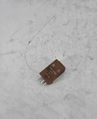 BMW 5 E34 Other relay 1384732