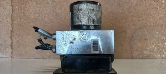 Opel Insignia A ABS Pump 22757649