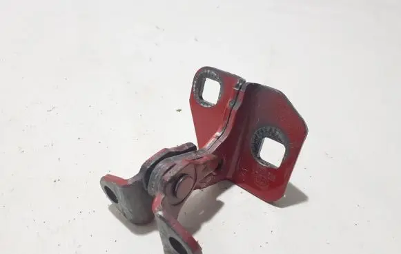 Tesla Model S Front door lower hinge 6009569