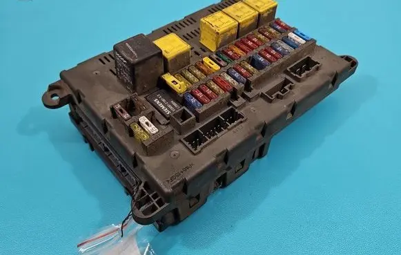 Land Rover Freelander Central body control module YWC106080 IMPRK1439105