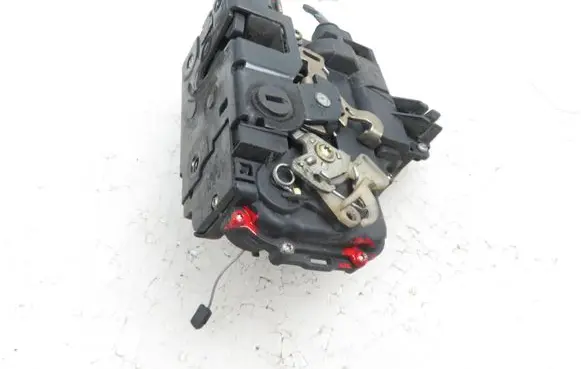 Seat Leon (1M) Rear door lock 