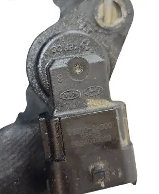 Hyundai i30 Camshaft position sensor 393002A000