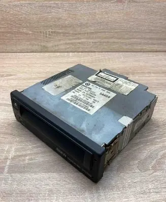 BMW 5 E39 CD/DVD changer 6908309