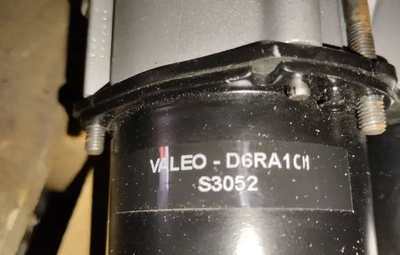 Renault Scenic I Starter motor D6RA101 S3052