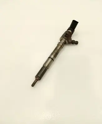 Volkswagen Caddy Fuel injector 03L130277B