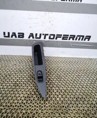 Nissan Qashqai Electric window control switch 829614EA0AX