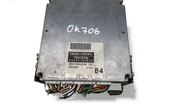 Toyota Corolla E120 E130 Engine control unit/module ECU 8966102B40