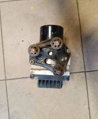 Volkswagen PASSAT B6 ABS Pump 3C0614109A 16420502 16420302A