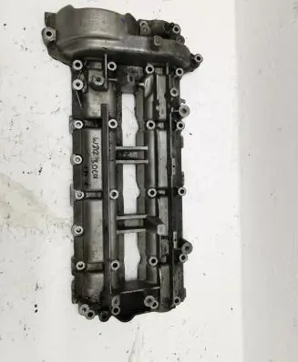 Mercedes-Benz E W212 Rocker cam cover 