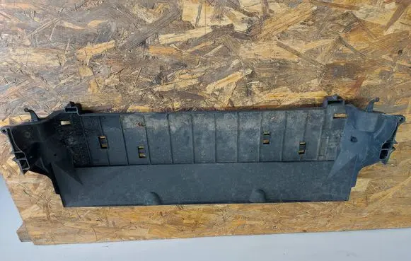 BMW X5 F15 Bottom radiator support slam panel 7646138