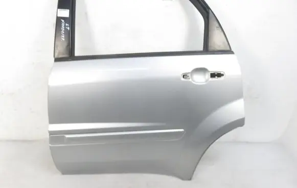 Chevrolet Equinox Rear door 