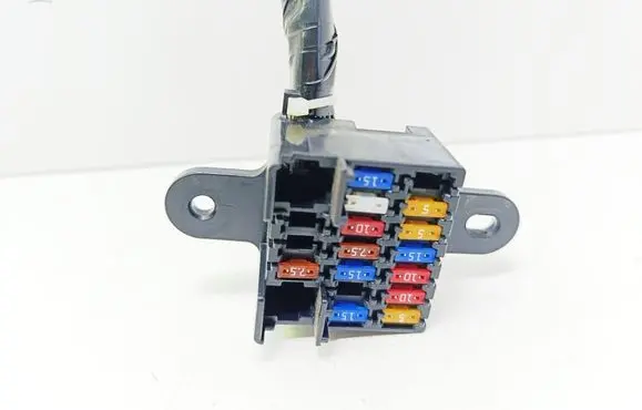 Mazda 5 Fuse module 