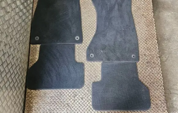 Audi A4 S4 B9 8W Car floor mat set 
