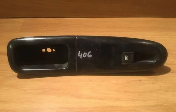 Peugeot 406 Electric window control switch PA66GF30