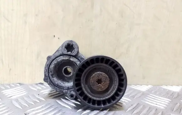 BMW 1 E81 E87 Generator/alternator belt tensioner 1128779044705 10877912DE
