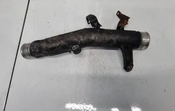 Intercooler hose/pipe